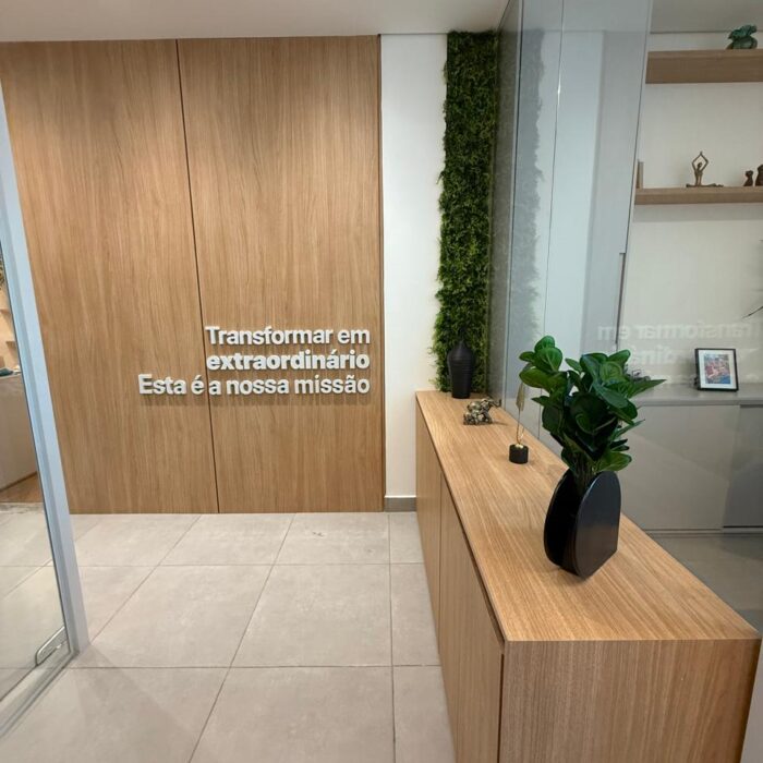 Móveis Sustentáveis em BH: Como Criar um Escritório Ecológico, Ergonômico e Cheio de Estilo